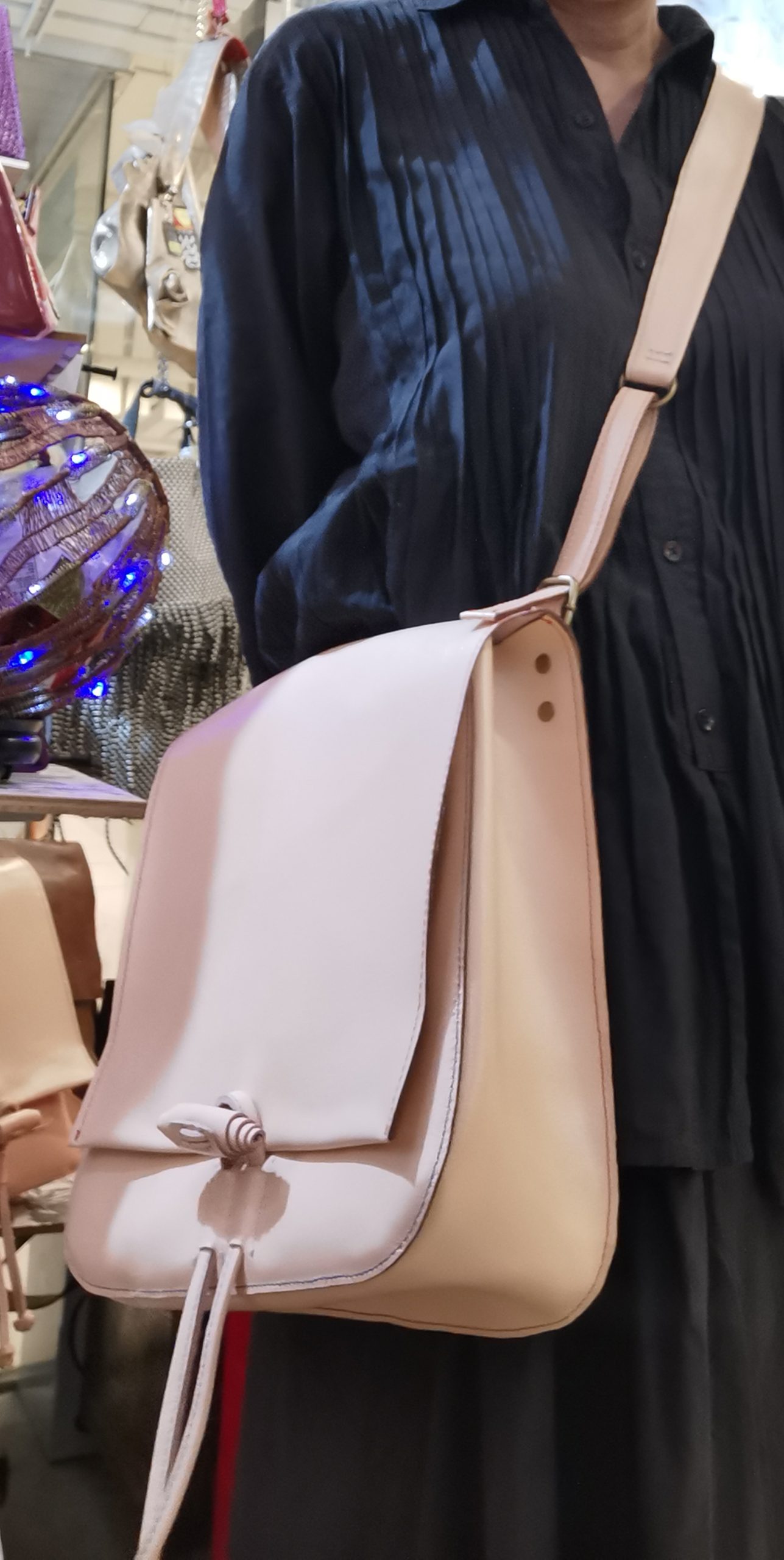 1BeigeCowhideMessenger18